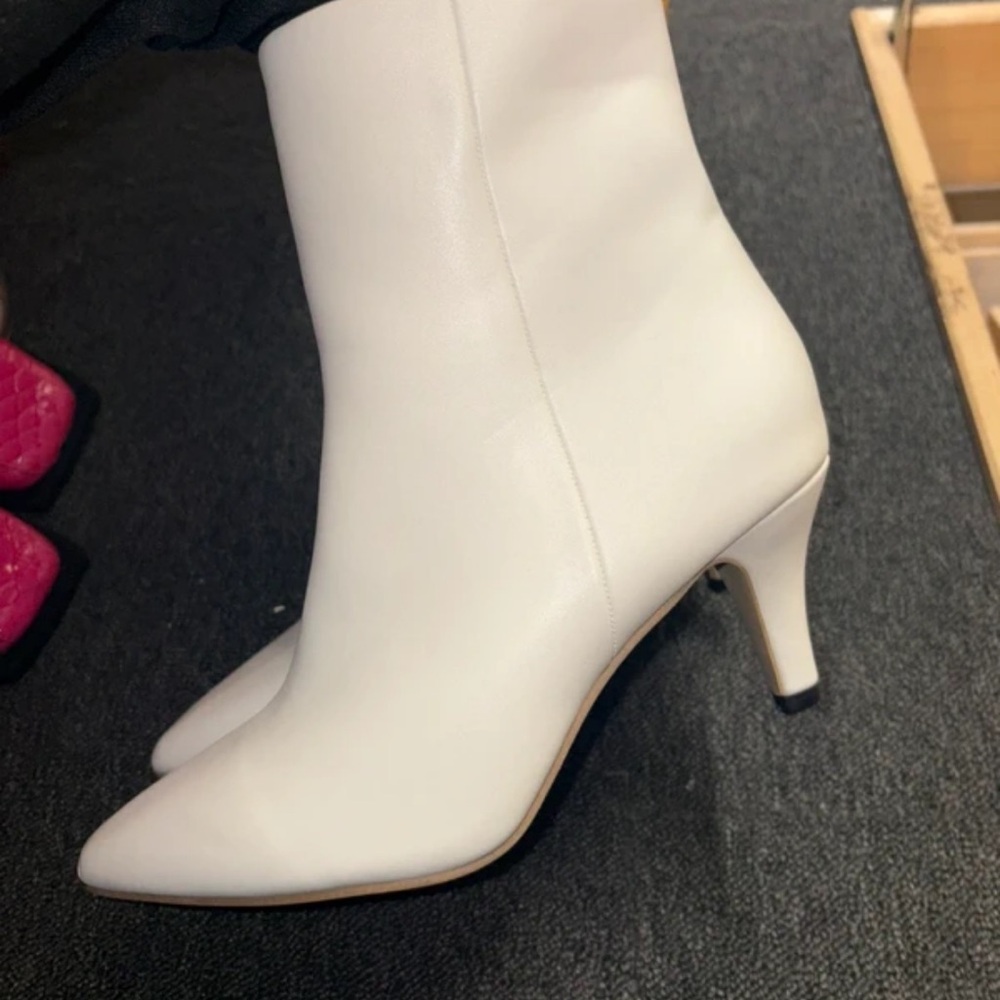 Boots Elegant White Heeled Boots